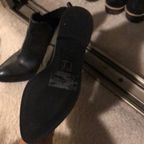 Black ankle boots - Picture 2 of 2